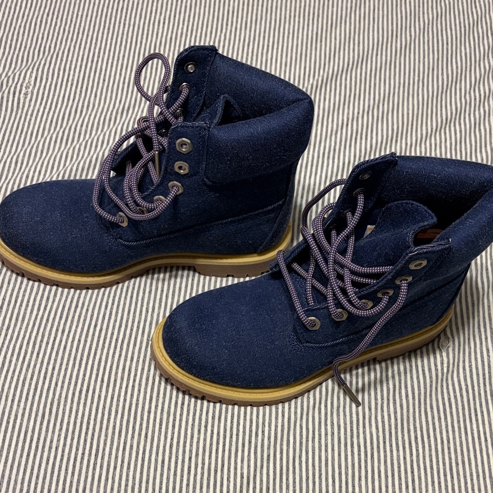 Timberland Women’s Navy Boots with Tan Soles